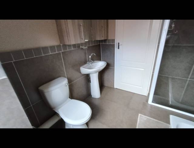 2 BEDROOM APARTMENT TO LET IN BLANCHEVILLE